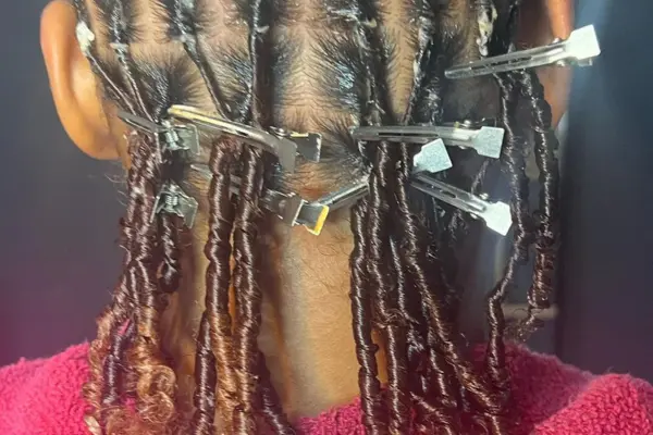 Comparison of Comb Coil Locs