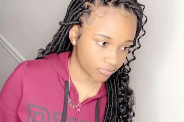 Styles of Blonde Faux Locs