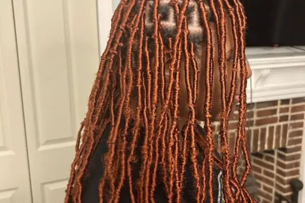 What are Colored Faux Locs